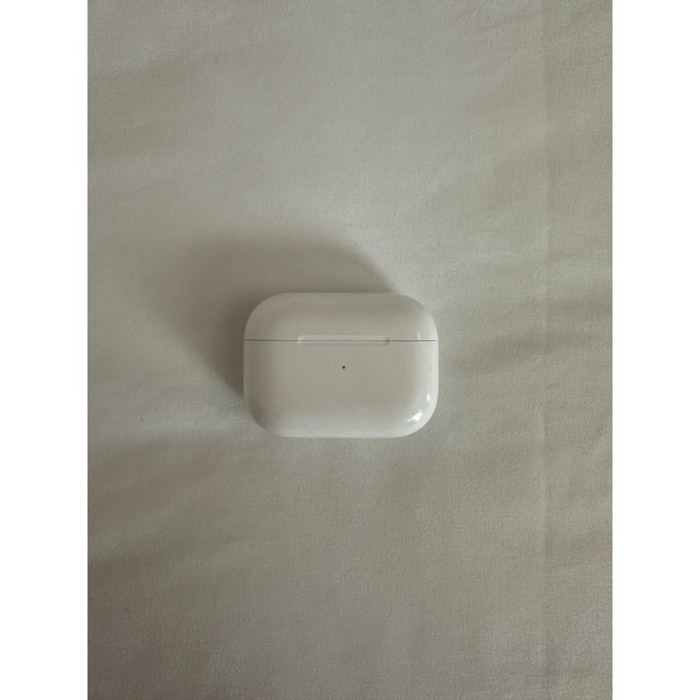 Apple AirPods Pro 1st Gen Wireless Headphones‎ with MagSafe Charging Case A2190